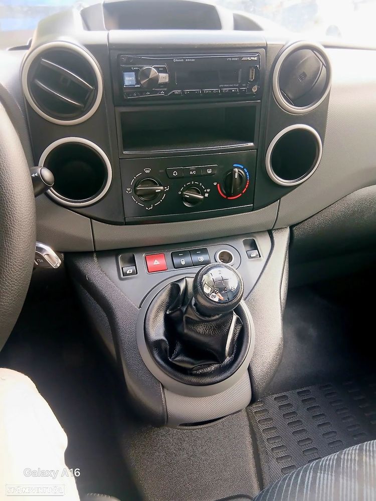 Peugeot Partner - 13
