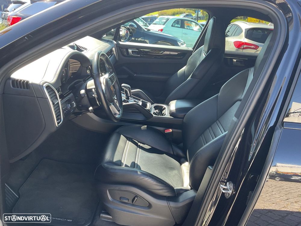 Porsche Cayenne Coupé E-Hybrid - 25