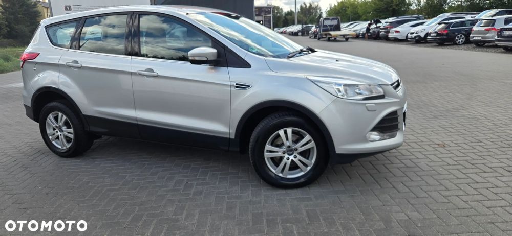 Ford Kuga 1.6 EcoBoost 2x4 Trend - 23