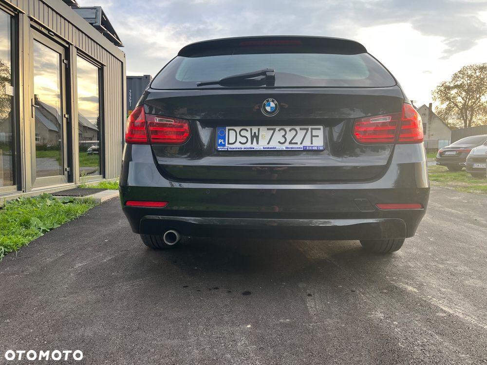 BMW Seria 3 318d - 6