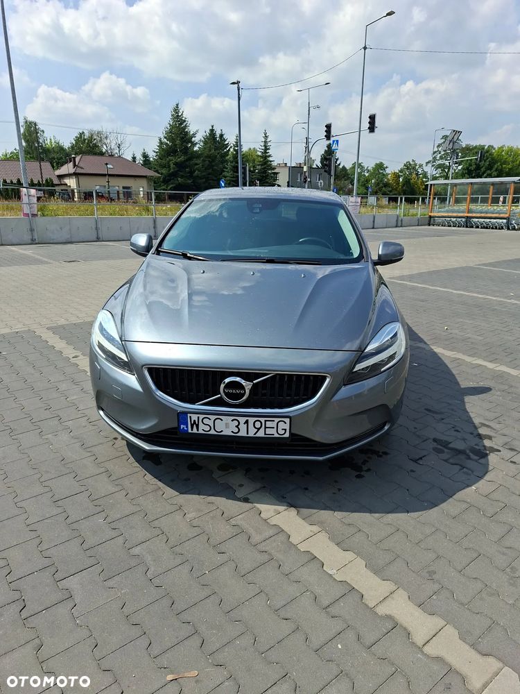 Volvo V40 D2 Momentum - 2