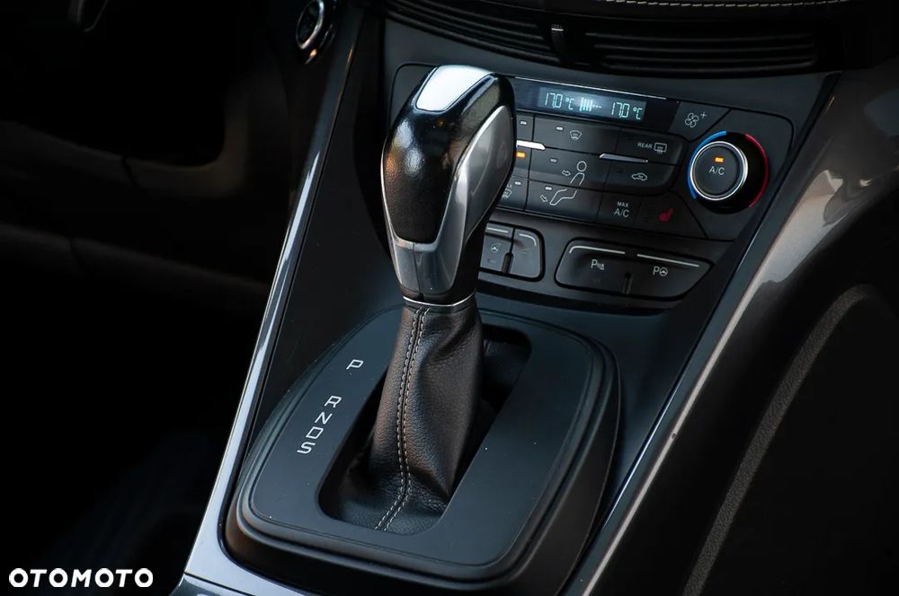 Ford Kuga - 28