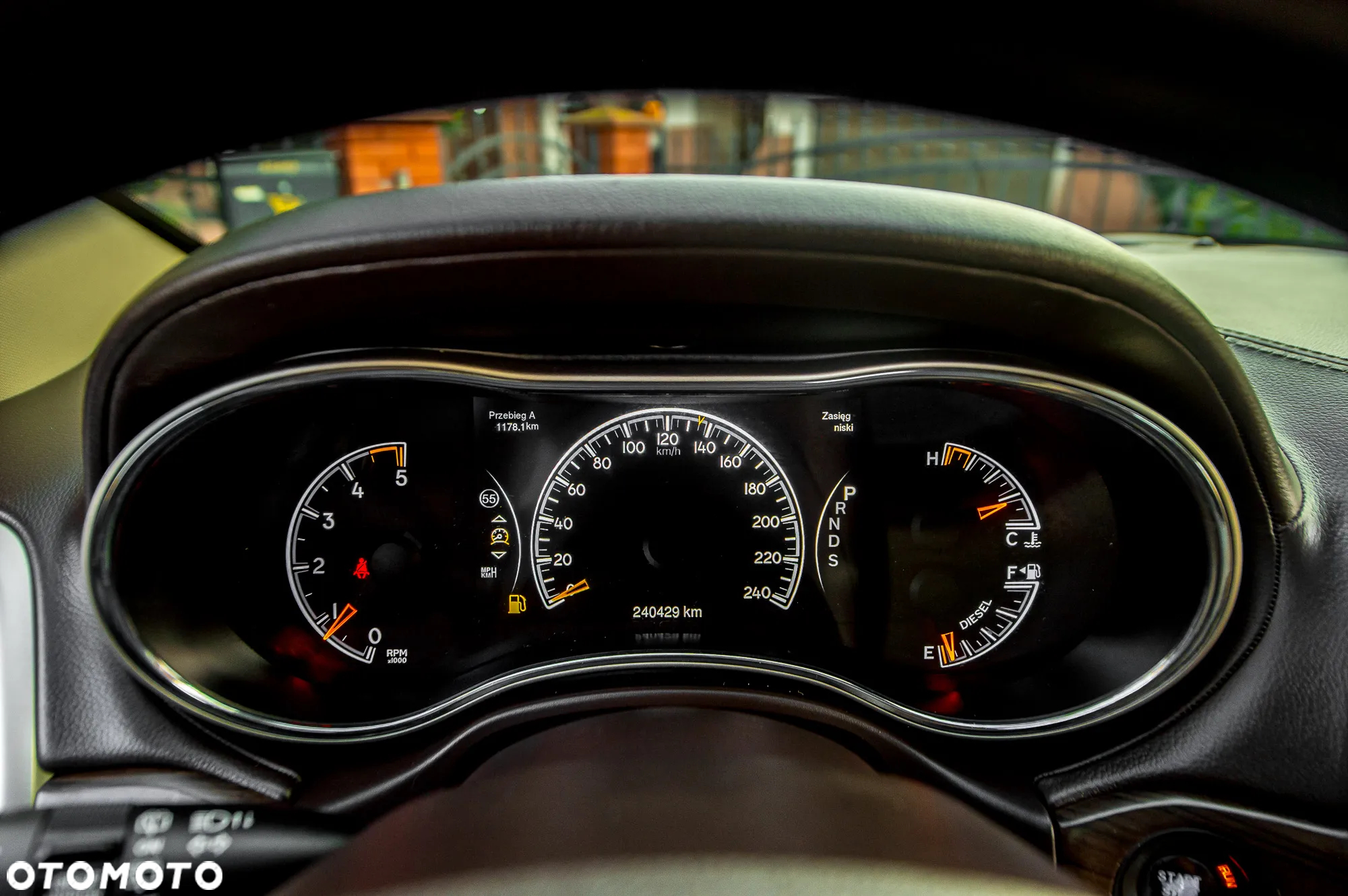 Jeep Grand Cherokee 3.0 CRD Overland Summit - 31