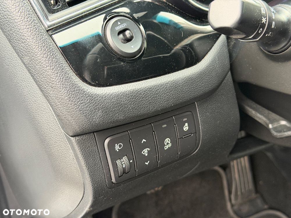 Kia Ceed 1.6 GDI ISG Dream-Team Edition - 34