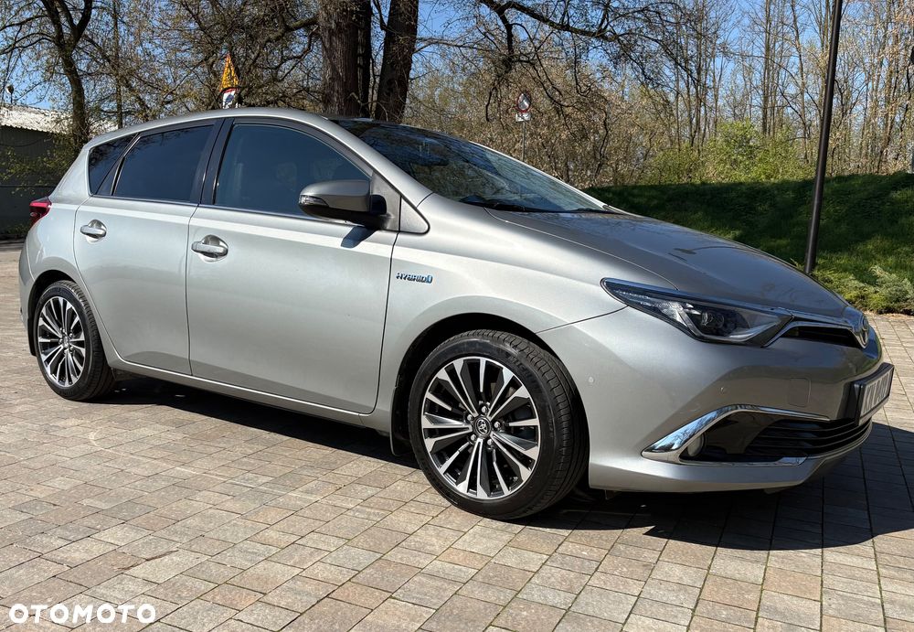 Toyota Auris Hybrid 135 Prestige - 10