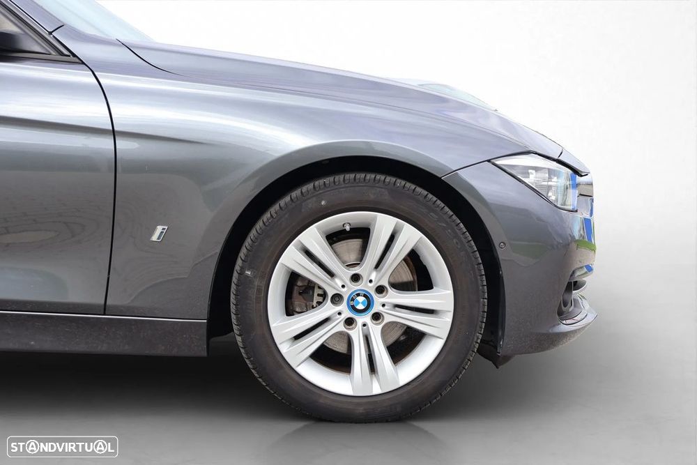 BMW 330 e iPerformance Line Sport - 20