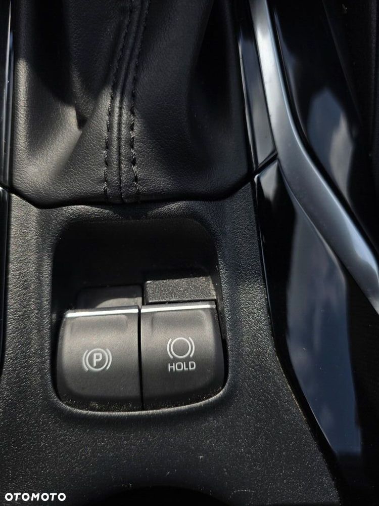 Toyota Corolla 1.8 Hybrid Comfort - 13