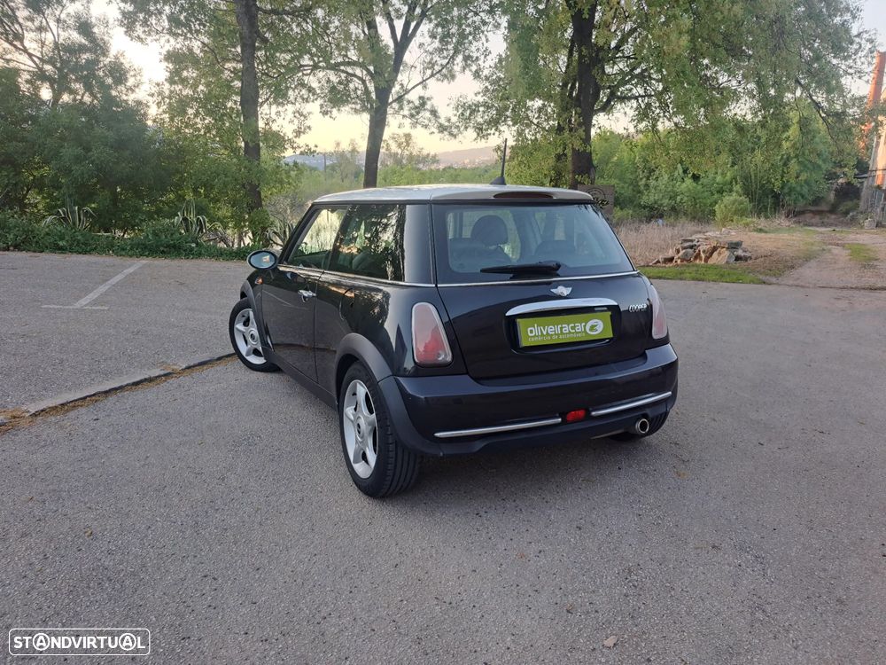 MINI 3 Portas Cooper Aut. - 25