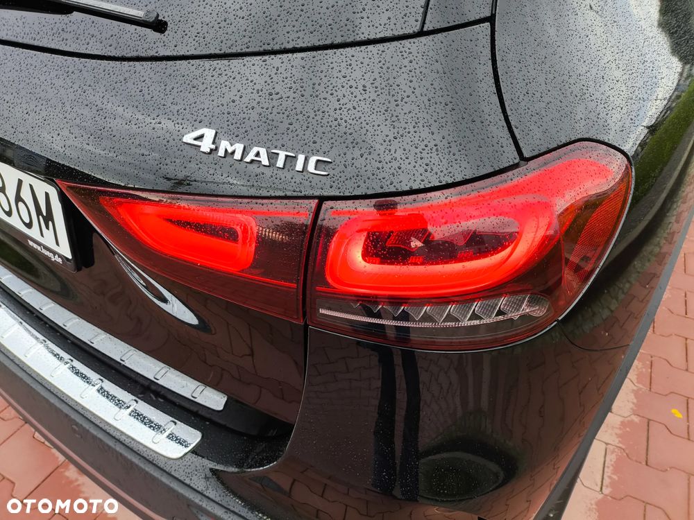 Mercedes-Benz GLA 250 4-Matic AMG Line - 34