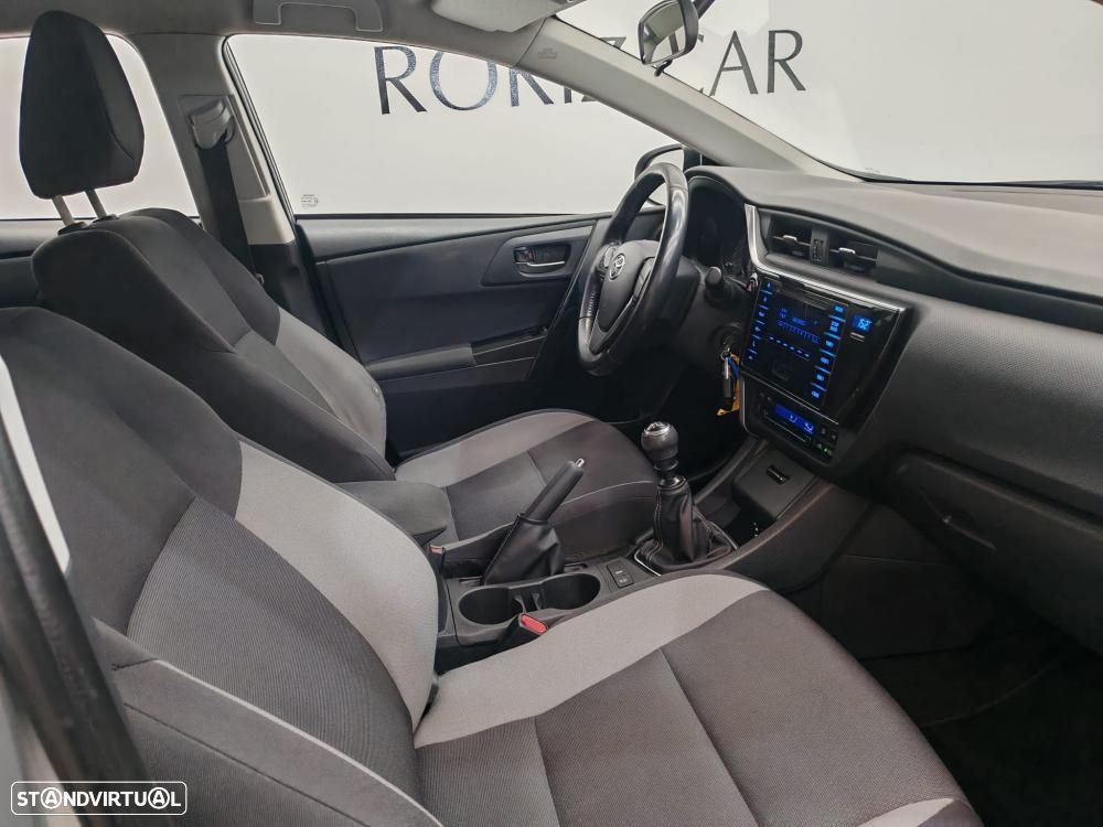 Toyota Auris 1.6 D-4D Comfort - 11