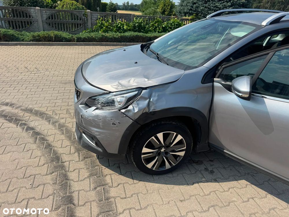 Peugeot 2008 PureTech 110 GPF Stop&Start EAT6 Allure - 12