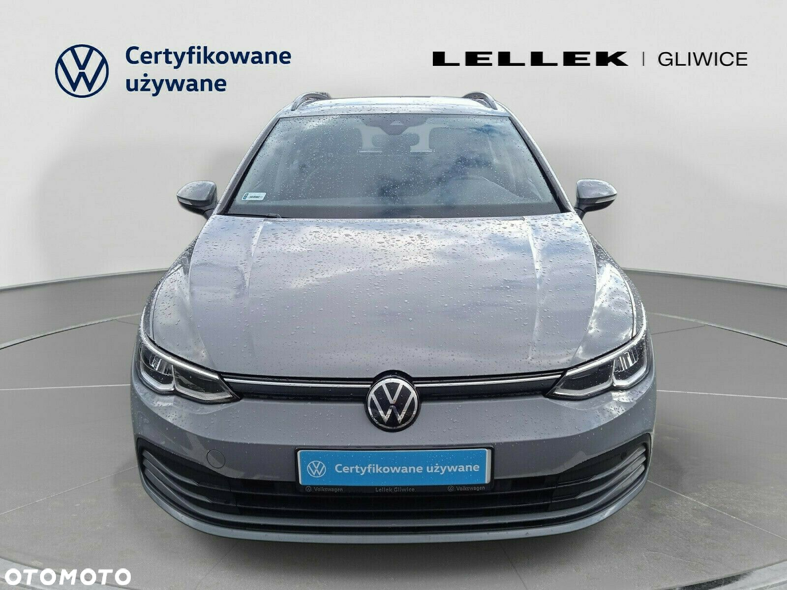 Volkswagen Golf - 2
