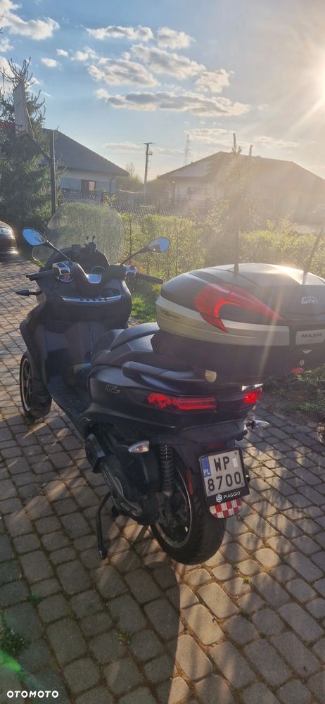 Piaggio MP-3 - 6