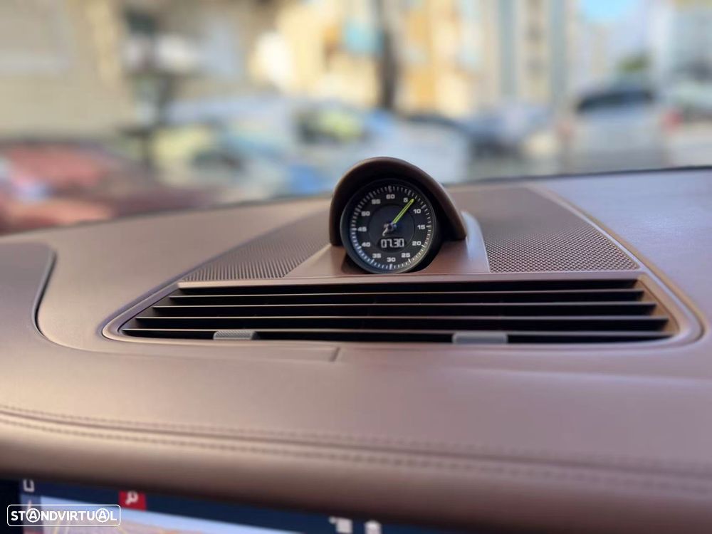 Porsche Panamera 4 E-Hybrid Platinum Edition - 17