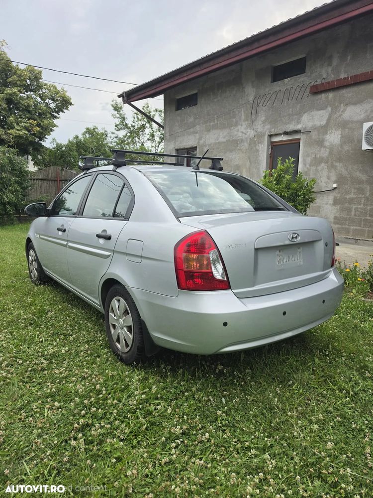 Hyundai Accent 1.4 GL - 4