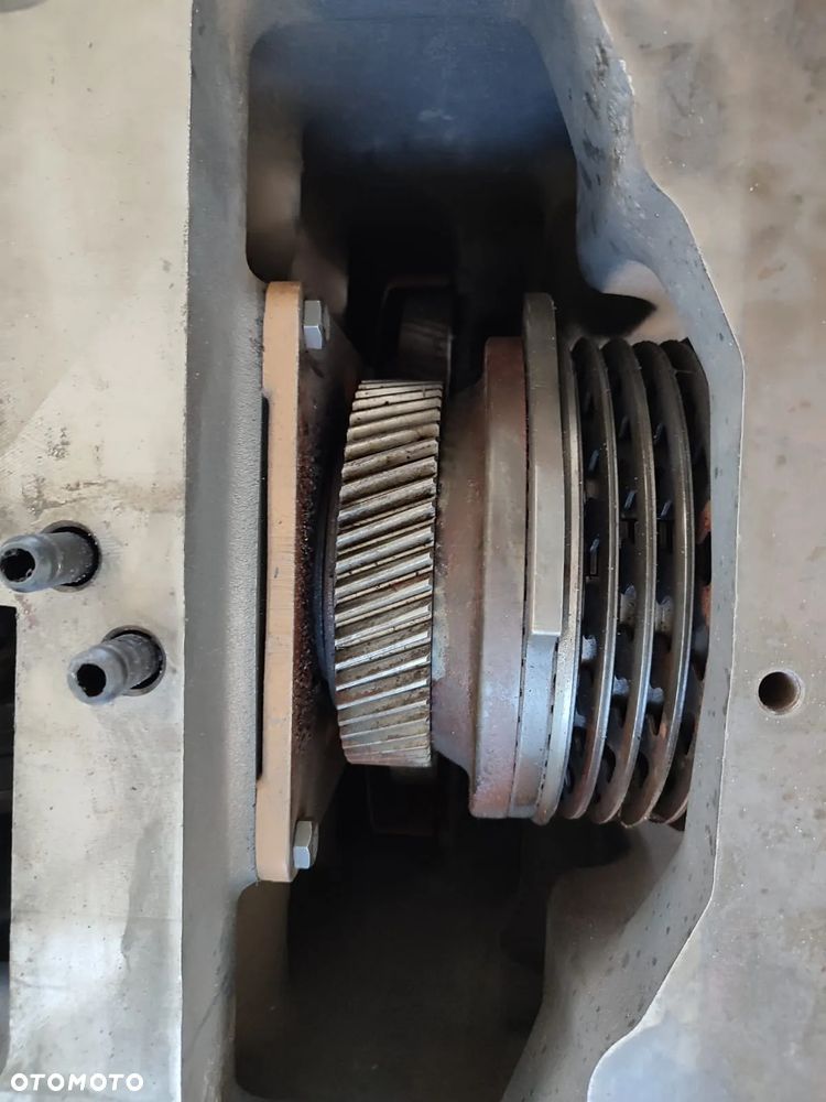 Dyferencjał tylny 224852A5 CASE MX 270 MAGNUM - 11
