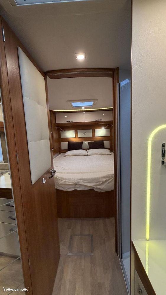 Fleurette Magister 74 LMF c.central e basculante - 42