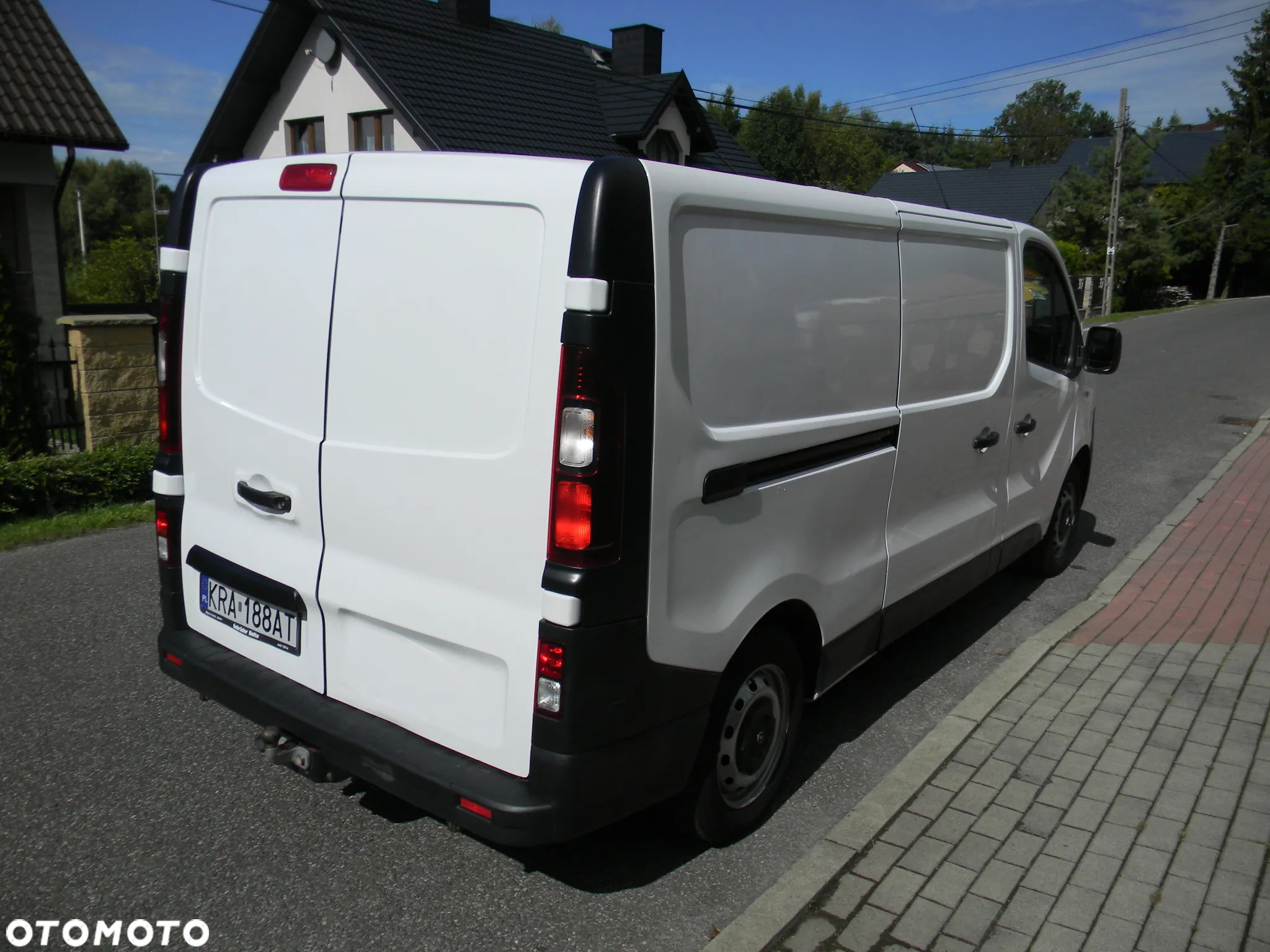 Opel Vivaro - 24
