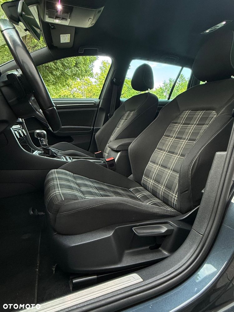 Volkswagen Golf GTD (BlueMotion Technology) DSG - 13