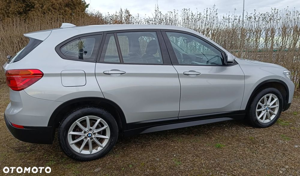 BMW X1 sDrive16d Sport Line - 5