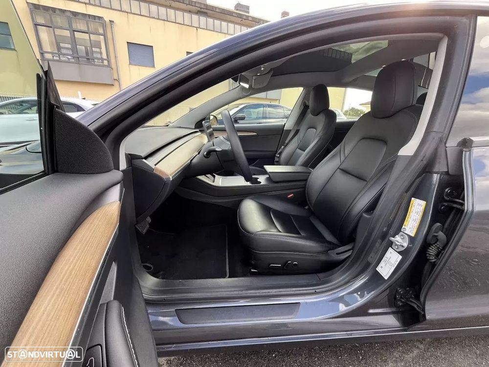 Tesla Model 3 Long Range Tração Traseira - 15