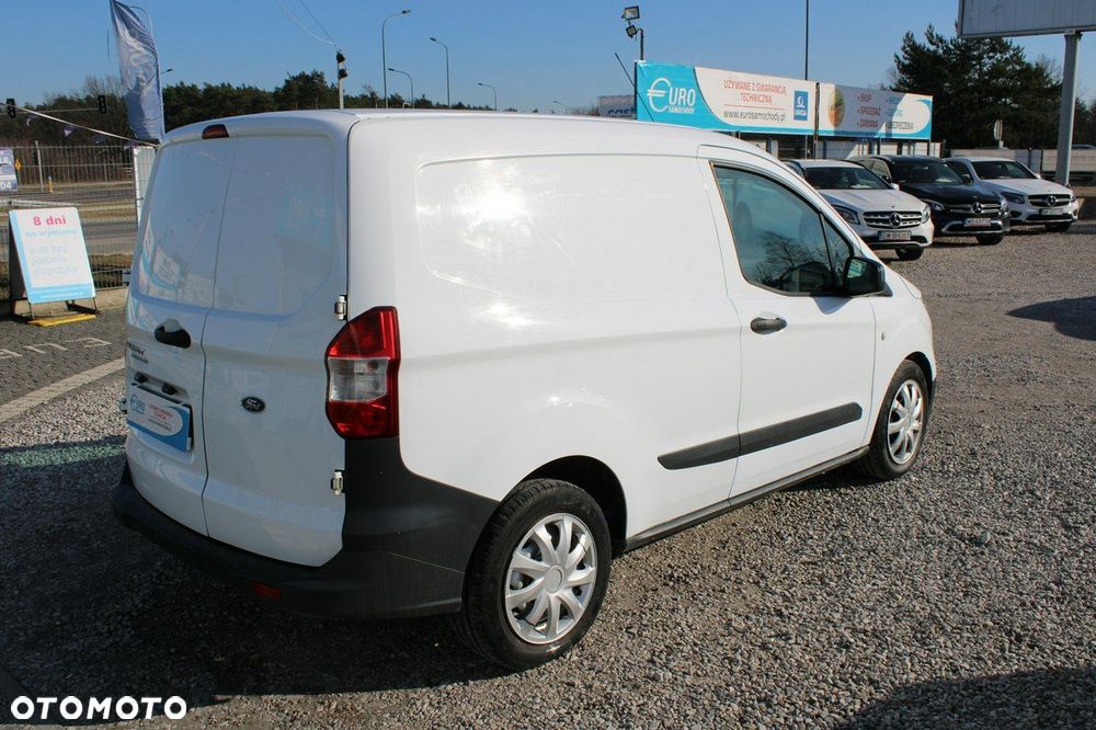 Ford Transit Courier - 7