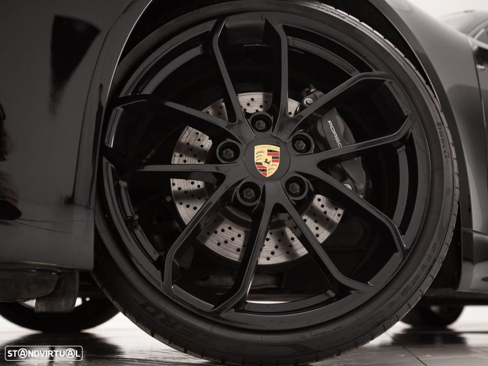 Porsche 718 Cayman - 15