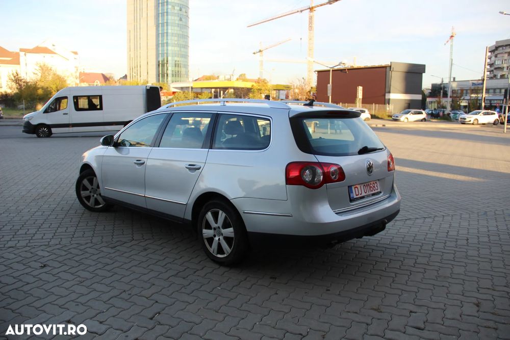 Volkswagen Passat Variant 2.0 TDI DPF DSG Highline - 6