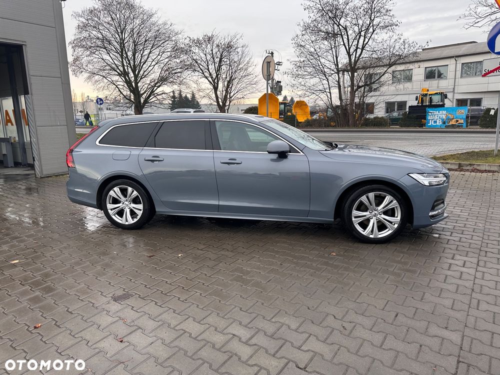 Volvo V90 D3 Momentum Pro - 5