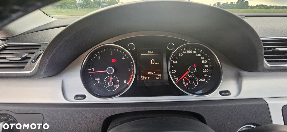 Volkswagen Passat 2.0 TDI 4Mot Highline DSG - 26