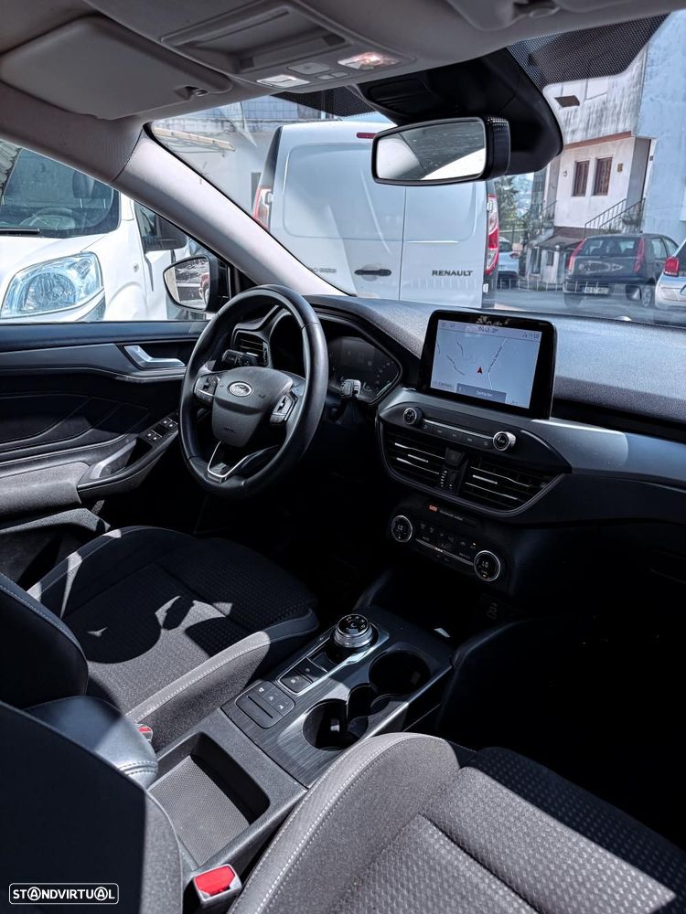 Ford Focus 1.5 TDCi ECOBlue Connected Aut. - 14