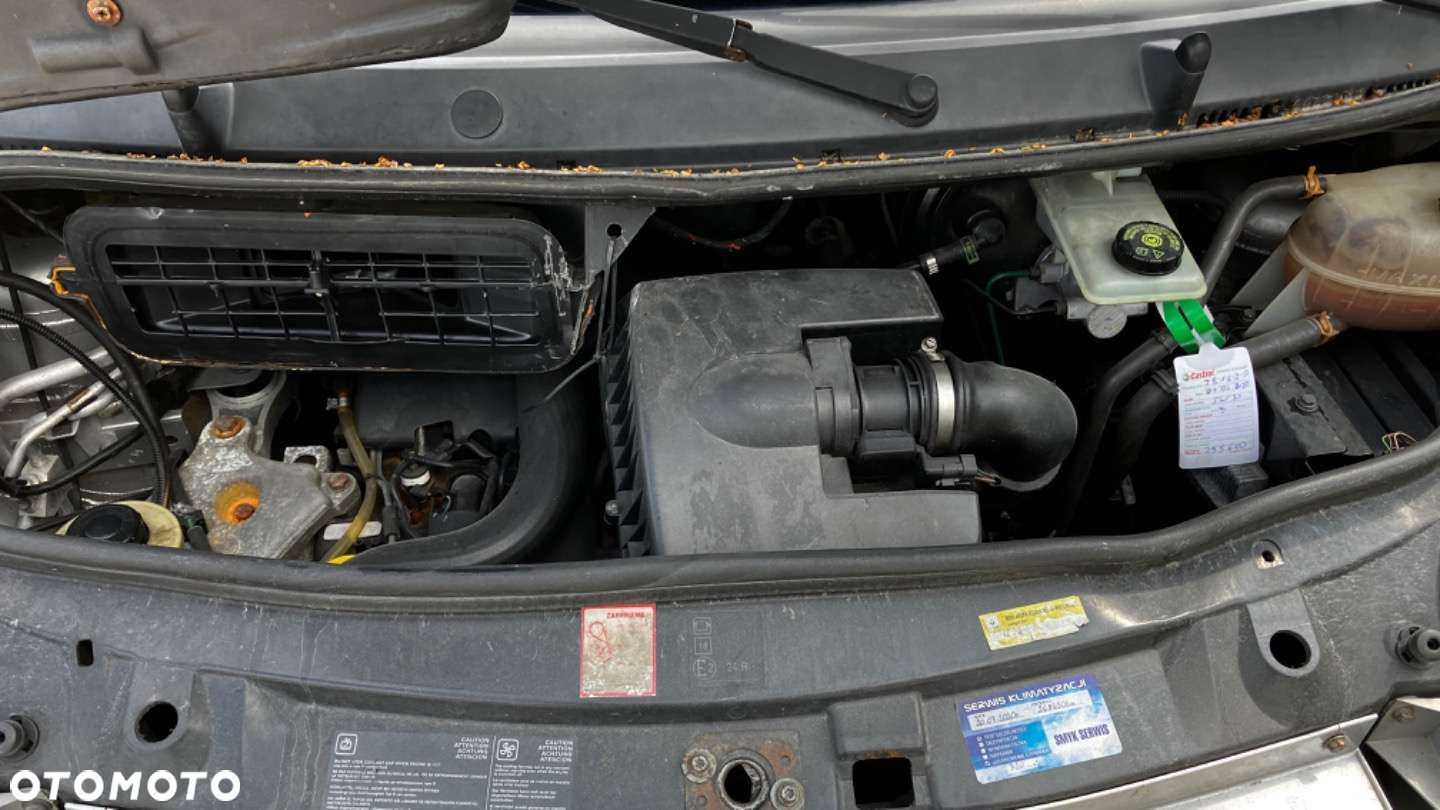 Opel Vivaro - 38