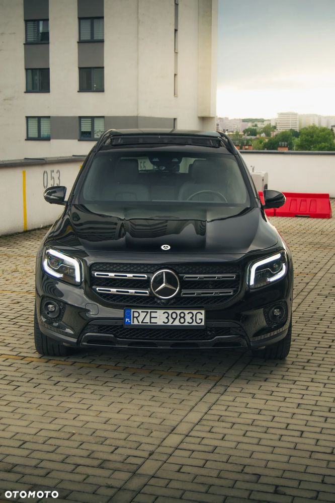 Mercedes-Benz GLB - 4