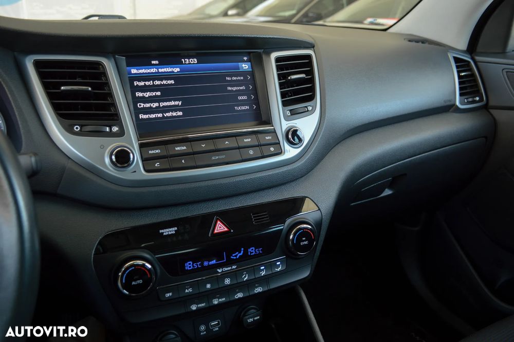 Hyundai Tucson blue 1.7 CRDi 2WD Style - 14