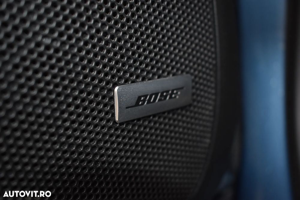 Renault Megane ENERGY TCe 205 EDC GT - 16