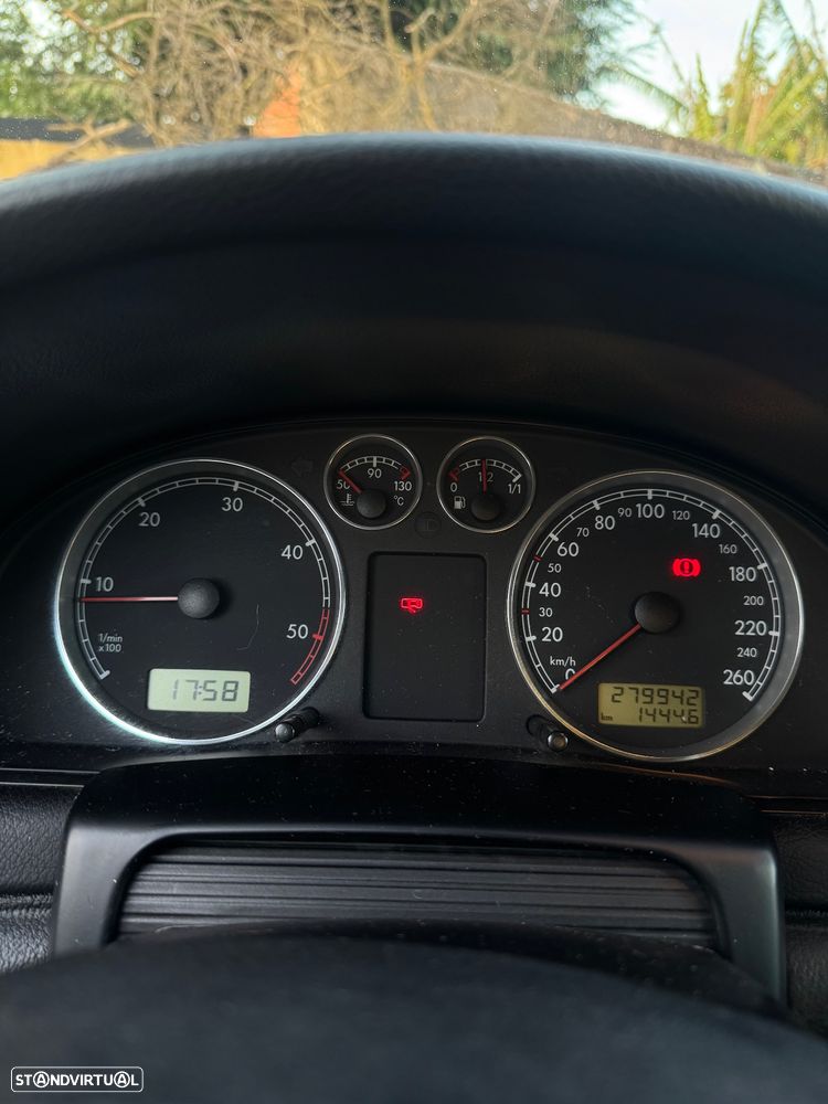 VW Passat 1.9 TDi Trendline - 12