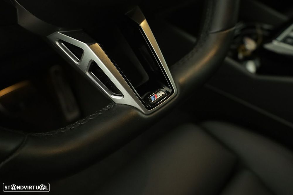 BMW 520 d Pack Desportivo M - 15