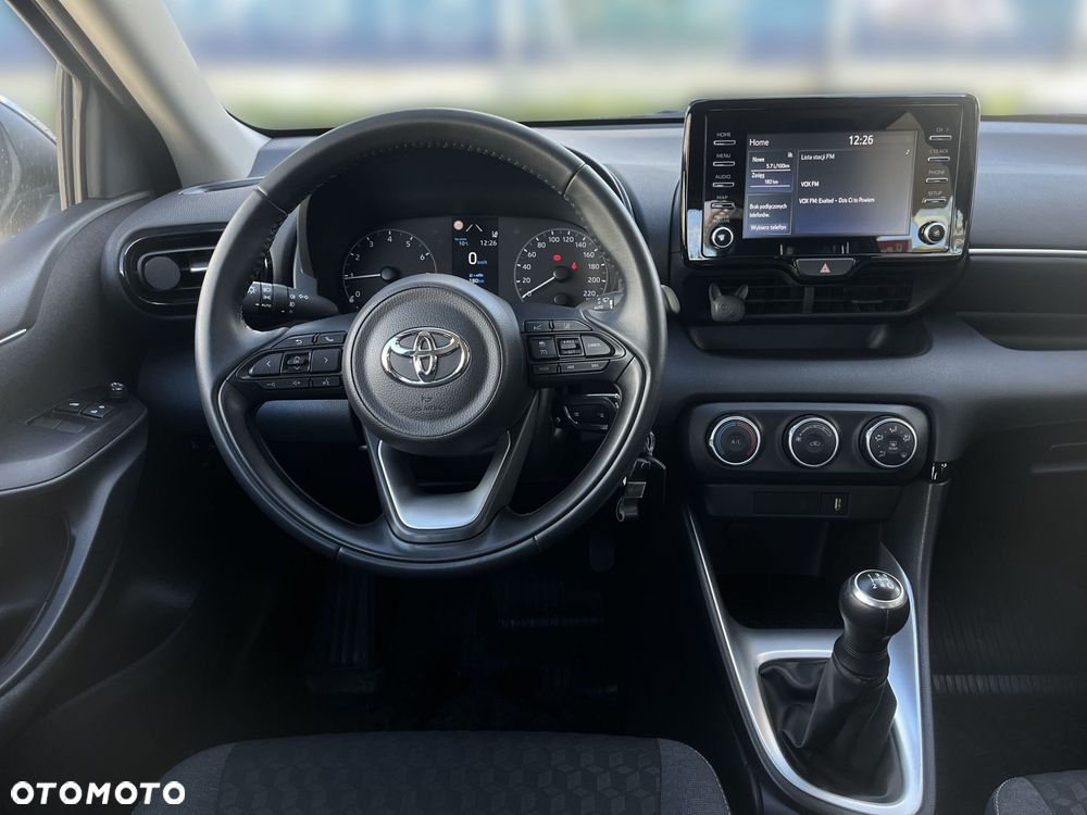 Toyota Yaris - 12