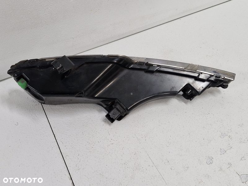 PEUGEOT 308 II 2 KIERUNKOWSKAZ LAMPA DRL PRAWY PRZÓD 9818538480 - 8