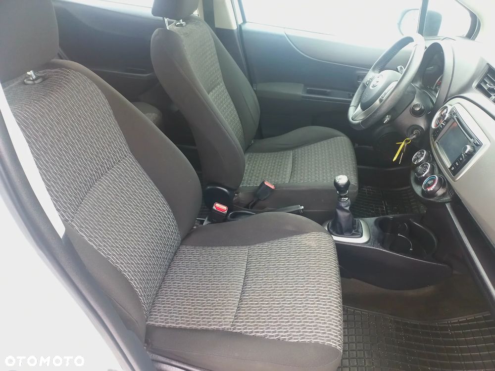 Toyota Yaris 1.33 VVT-i Club - 6