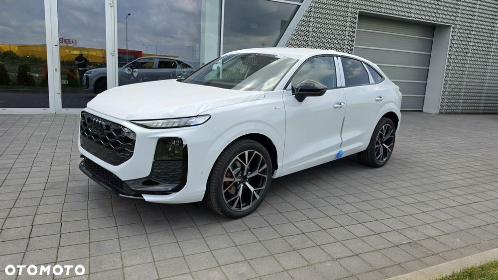 Audi Q3 Sportback - 2