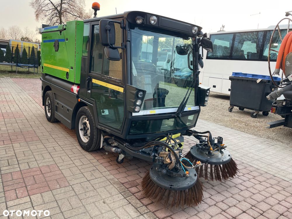 Schmidt Swingo Compact CS 256   200 + Zamiatarka drogowa  zamiatarka chodnikowa uliczna  Swingo 200 +    Super stan 2019 rok - 1