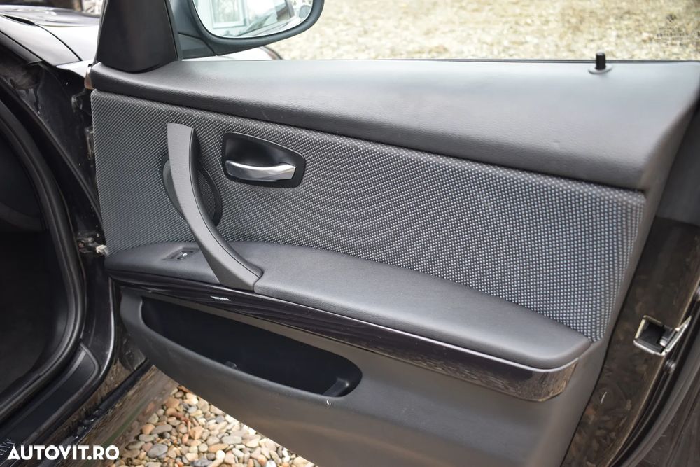 BMW Seria 3 320d DPF - 38