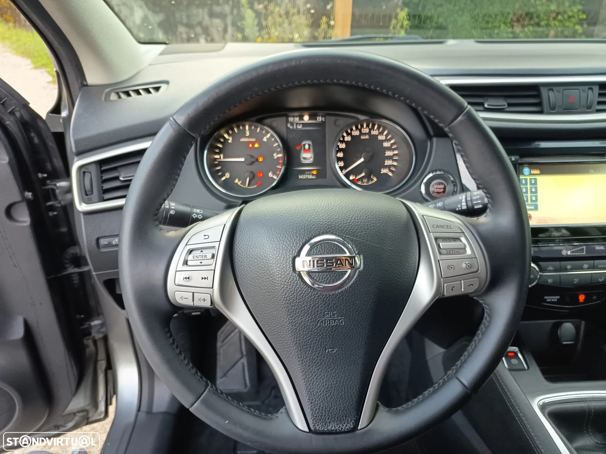 Nissan Qashqai 1.5 dCi Tekna Premium - 10
