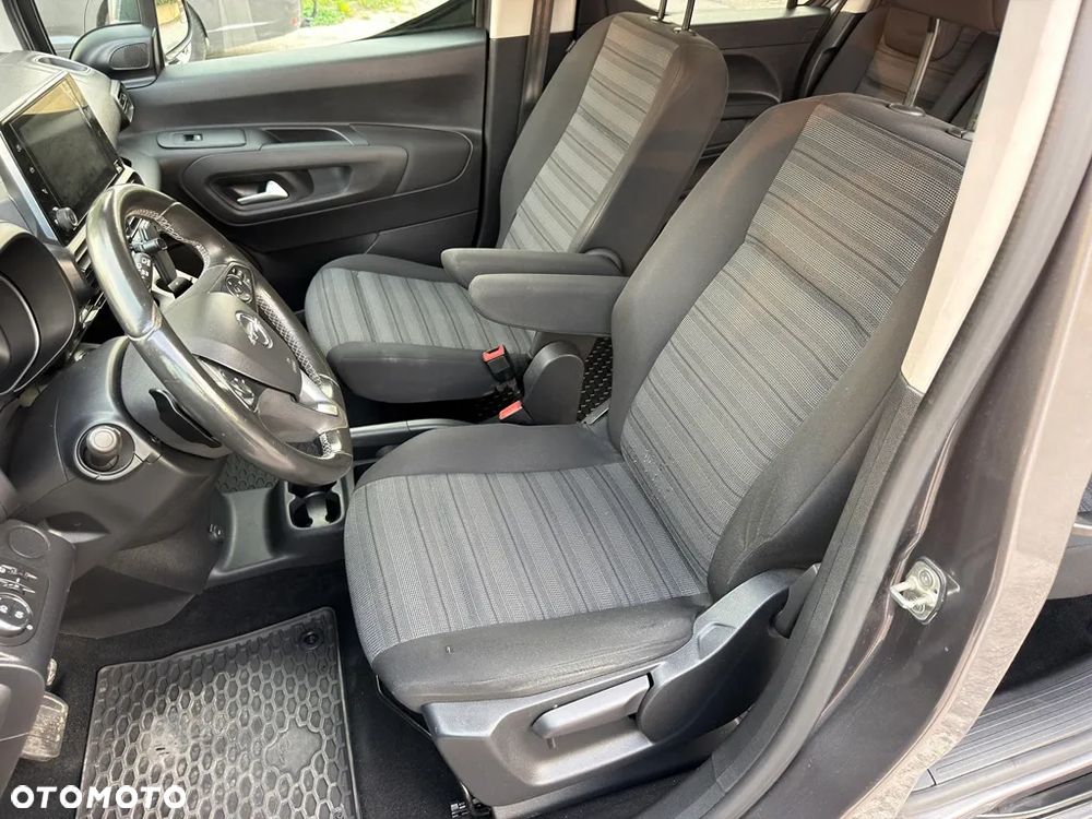 Opel Combo 1.2 Turbo Start/Stop Automatik Innovation - 17