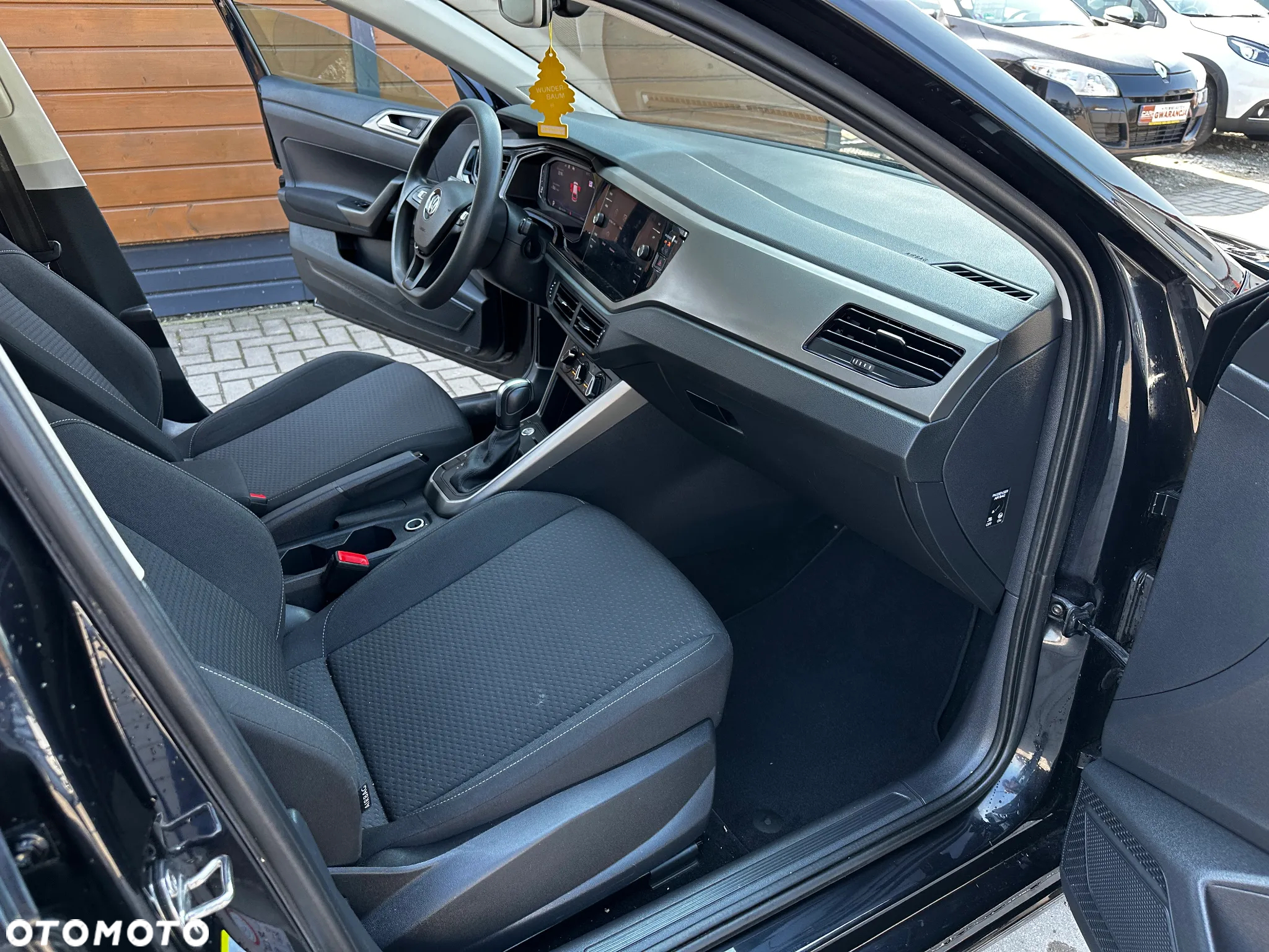 Volkswagen Polo - 24