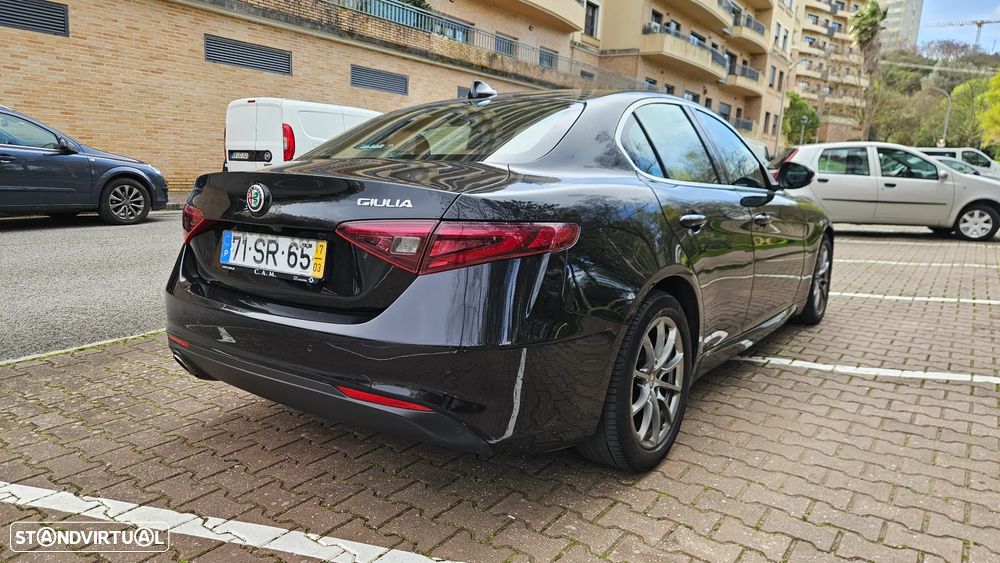 Alfa Romeo Giulia 2.2 D Super - 5
