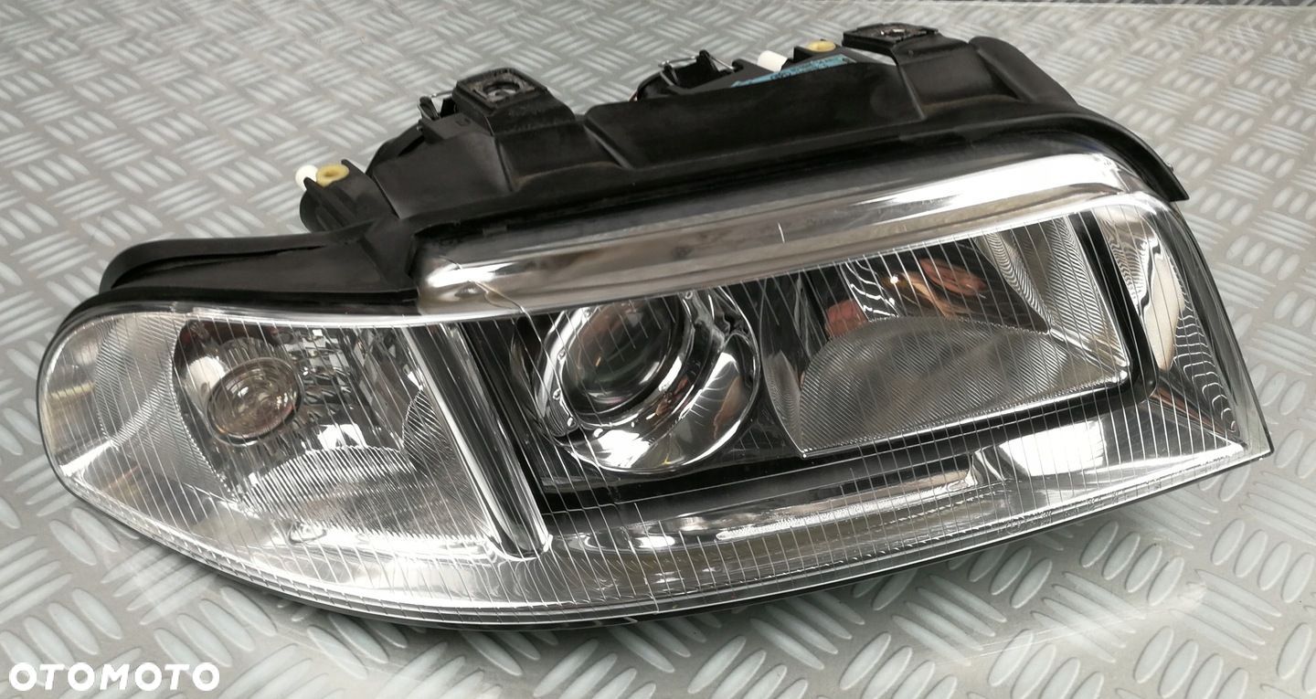8D0941004AK reflektor lampa prawa prawy przód przednia AUDI A4 B5 LIFT EURO - 1