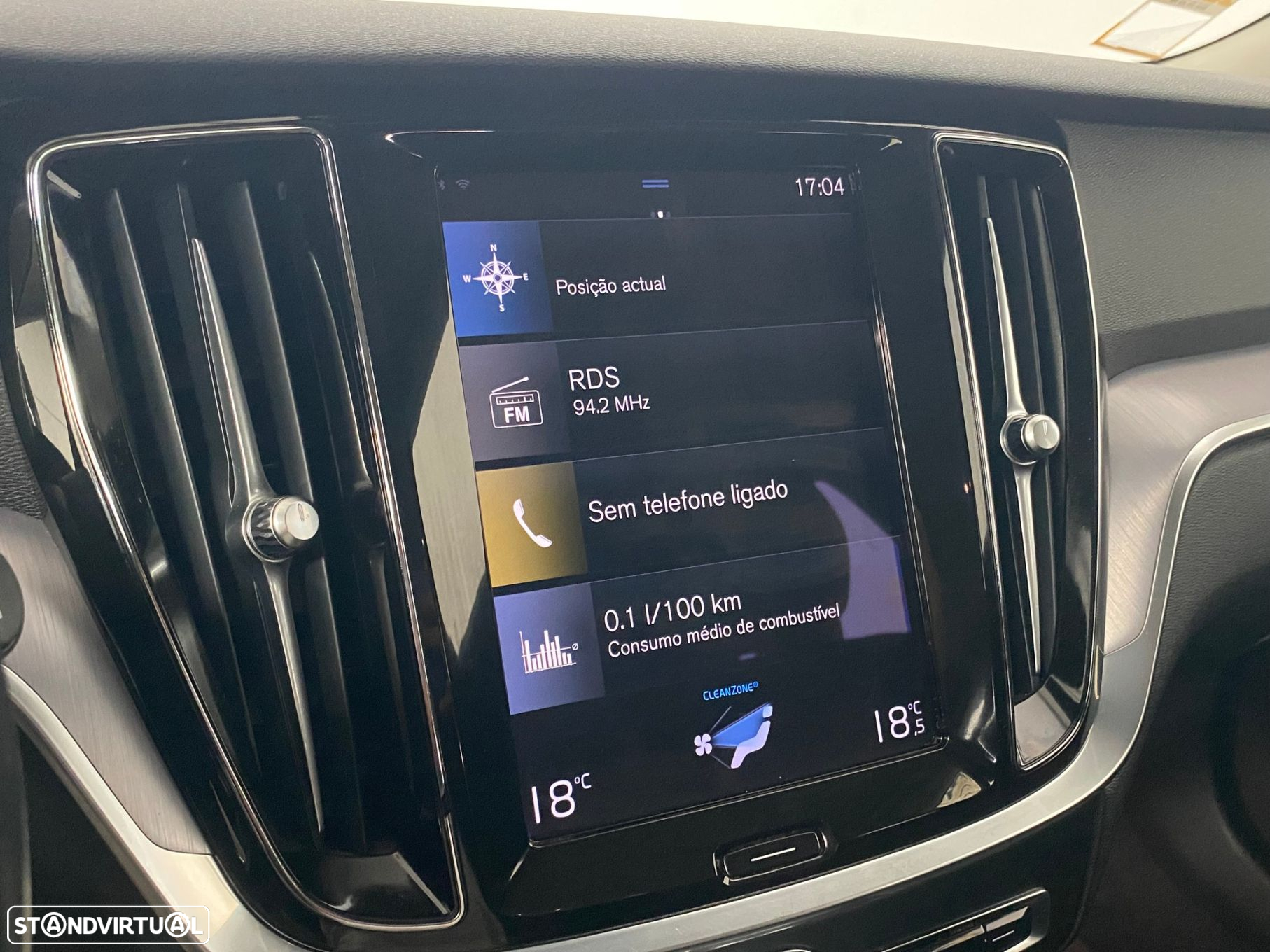 Volvo V60 2.0 B4 Momentum Geartronic - 22