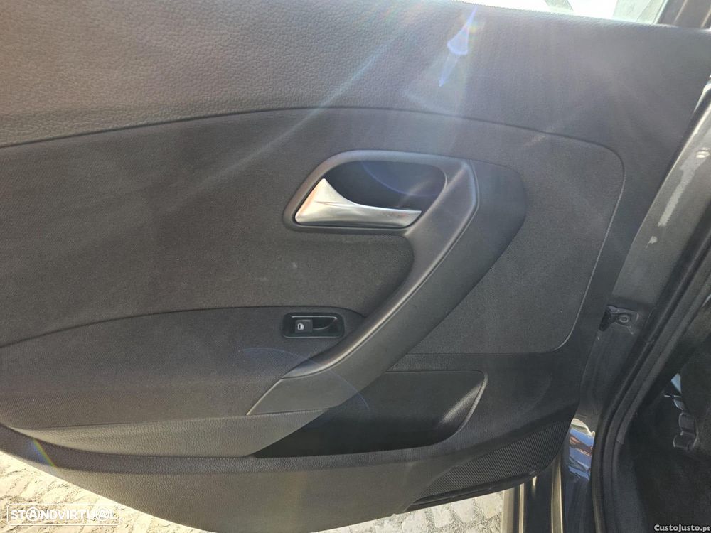 VW Polo 1.4 TDi Connect - 12
